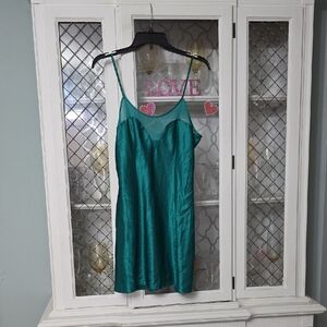 Val Mode Teal Nighty